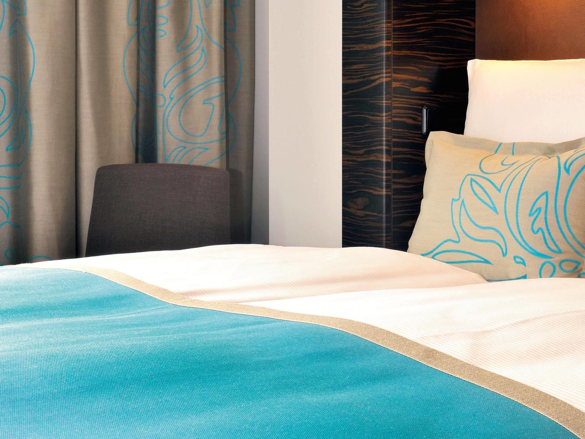 Motel One Muenchen-Campus Exterior photo